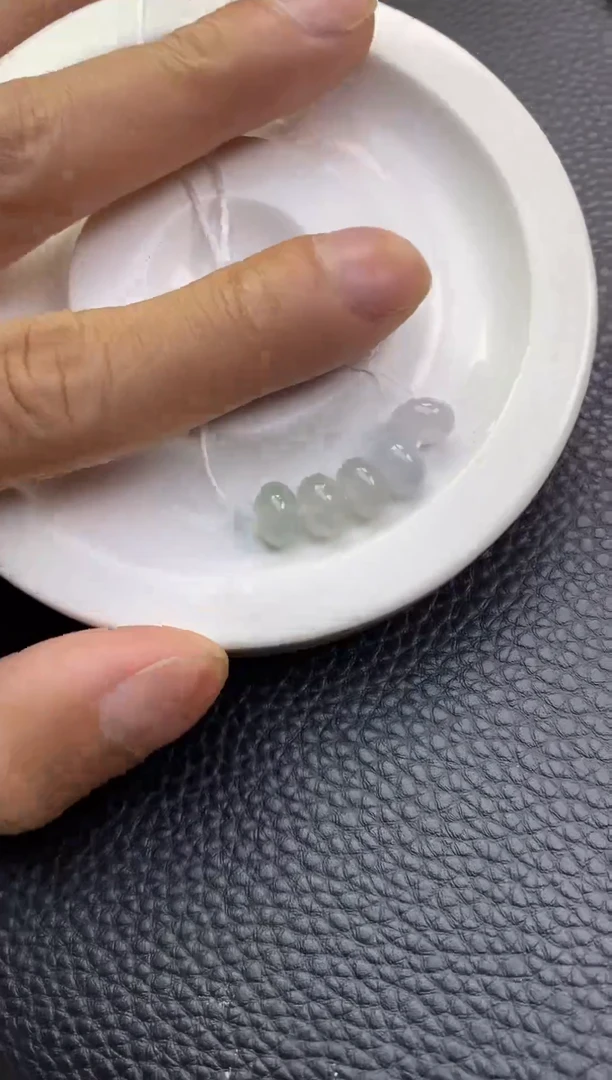 翡翠散珠75天然A货翡翠散珠卡