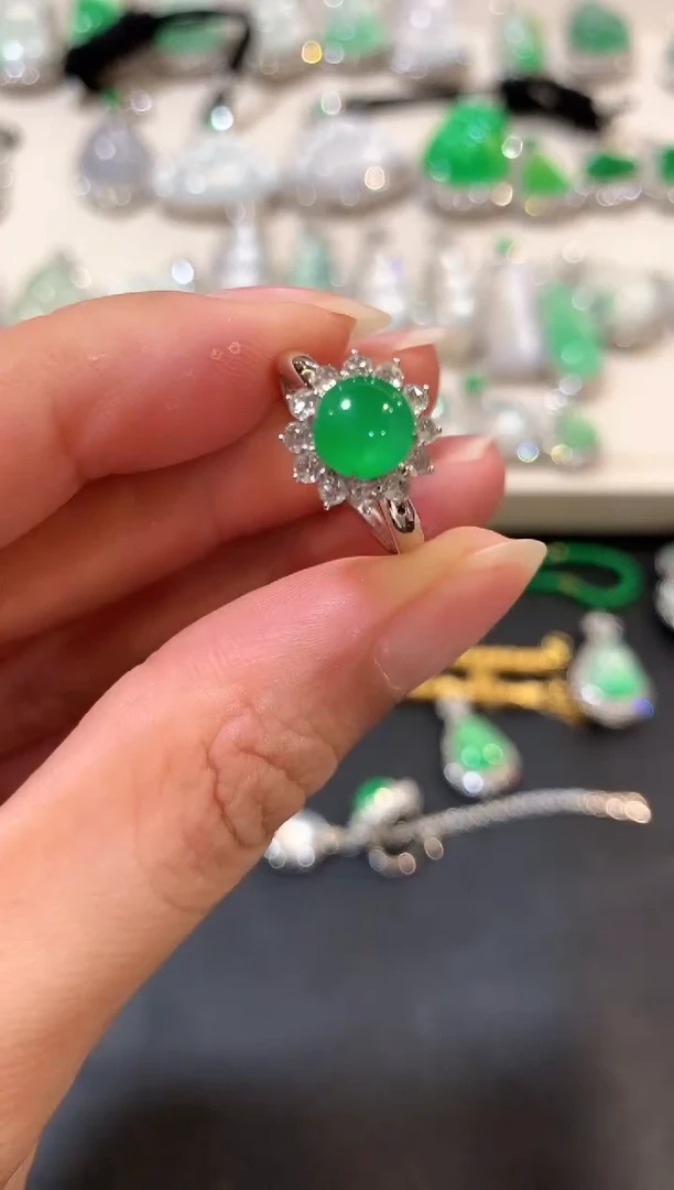 翡翠戒指18K金镶嵌n6