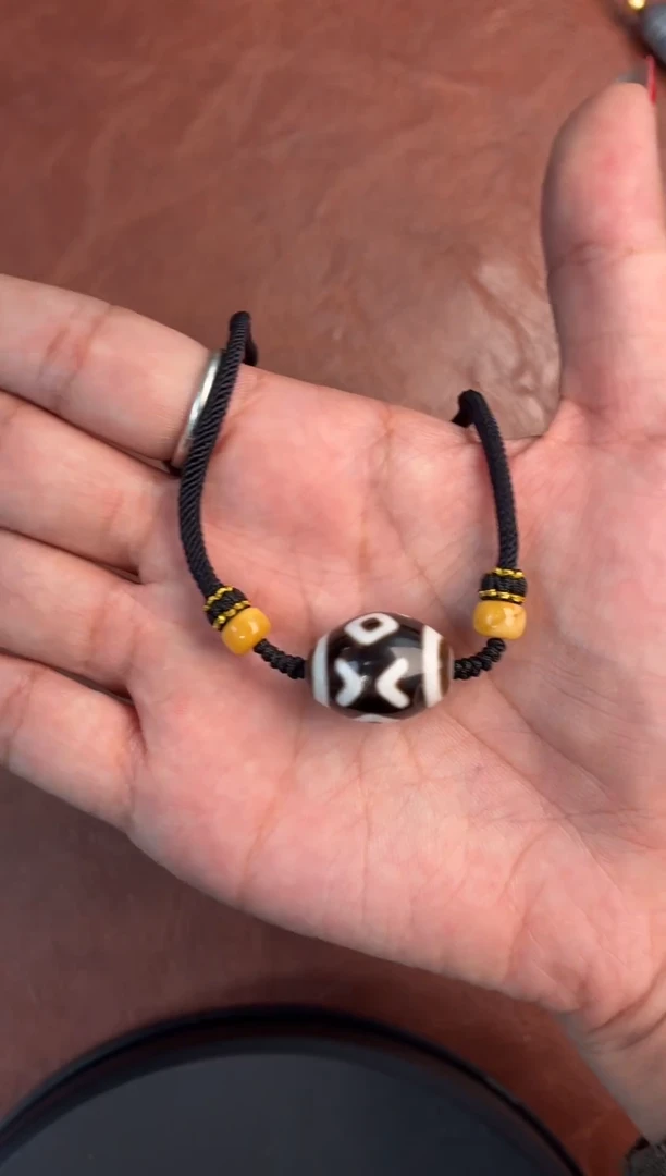 未镶嵌吊坠(赠链)玛瑙/玉髓噶玛珠宝达洛