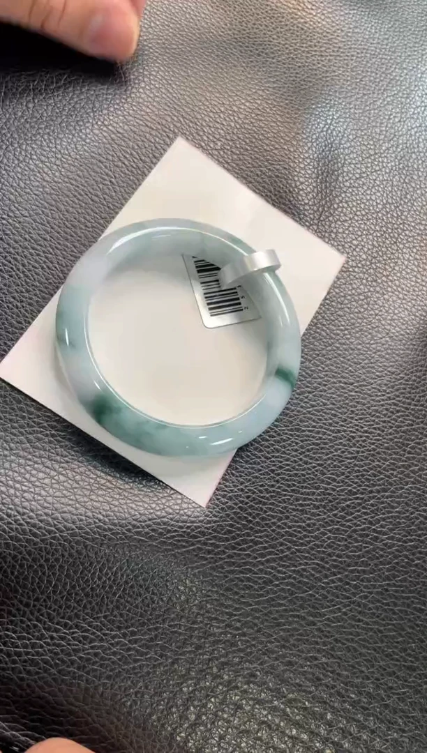 未镶嵌手镯翡翠104号链接 有纹裂 56正圈