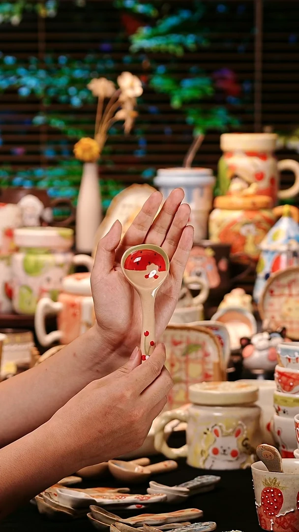 其他景德镇釉下彩手绘设计师款陶瓷