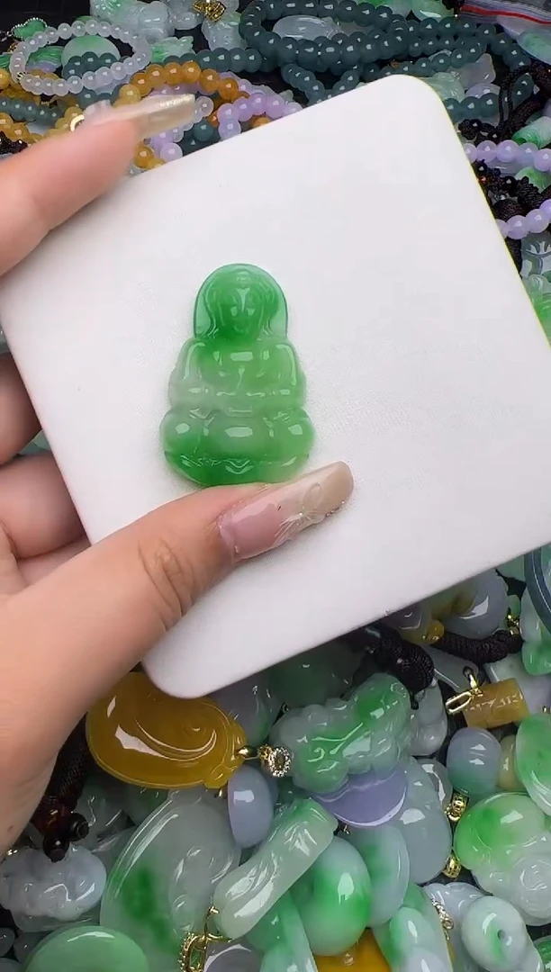 翡翠未镶嵌颈饰天然缅甸翡翠吊坠