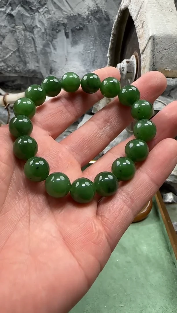 和田玉未镶嵌颈饰手串