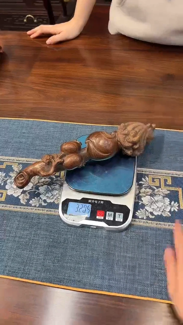 【闪购商品】花梨木类海南黄花梨---多子多福摆件