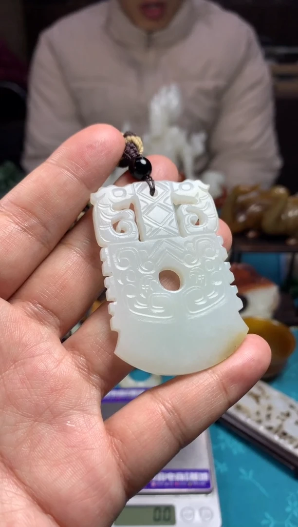 颈饰未镶嵌和田玉1