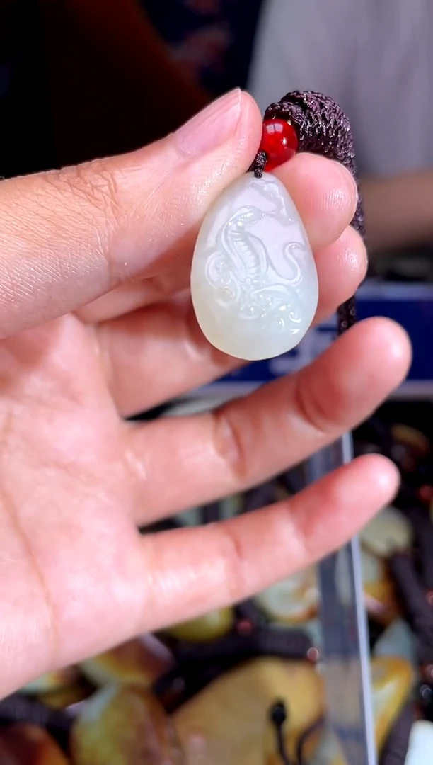 和田玉未镶嵌挂件1