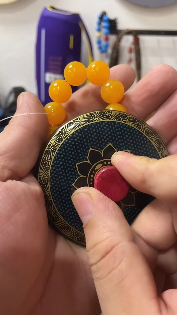 瓷片闪购商品 如图所示
