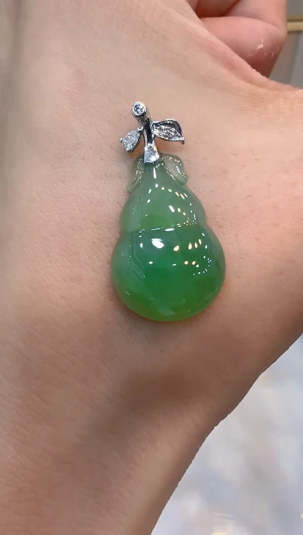 翡翠18K金镶嵌吊坠(不含链)多样性团购发一件