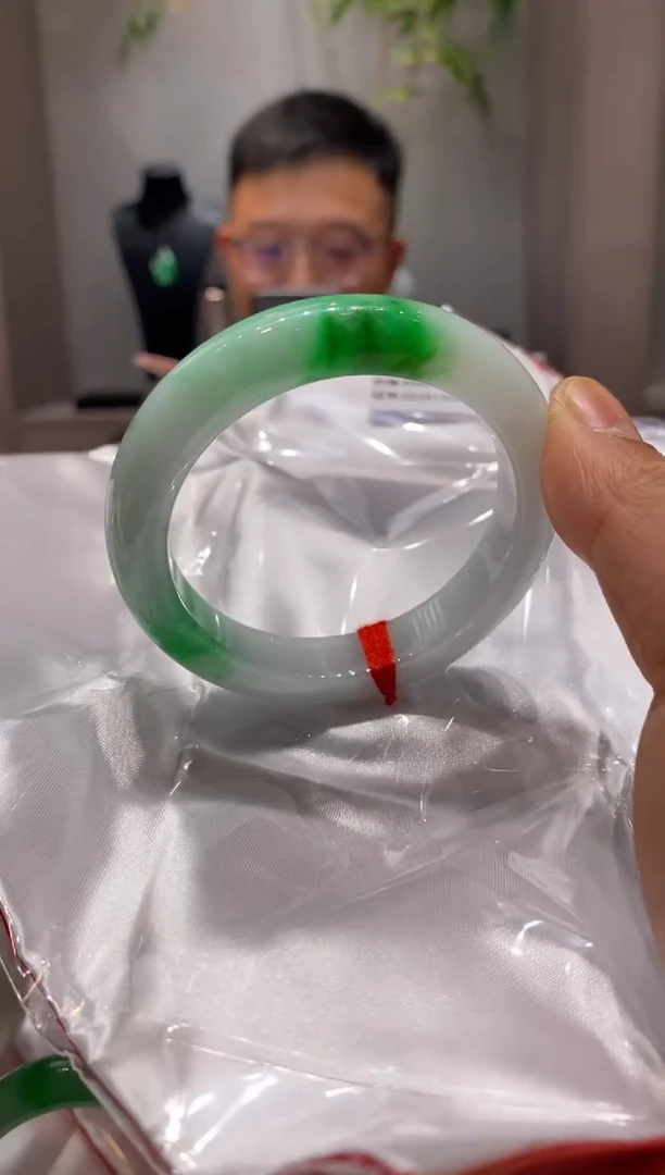 未镶嵌手镯翡翠华**茶s193