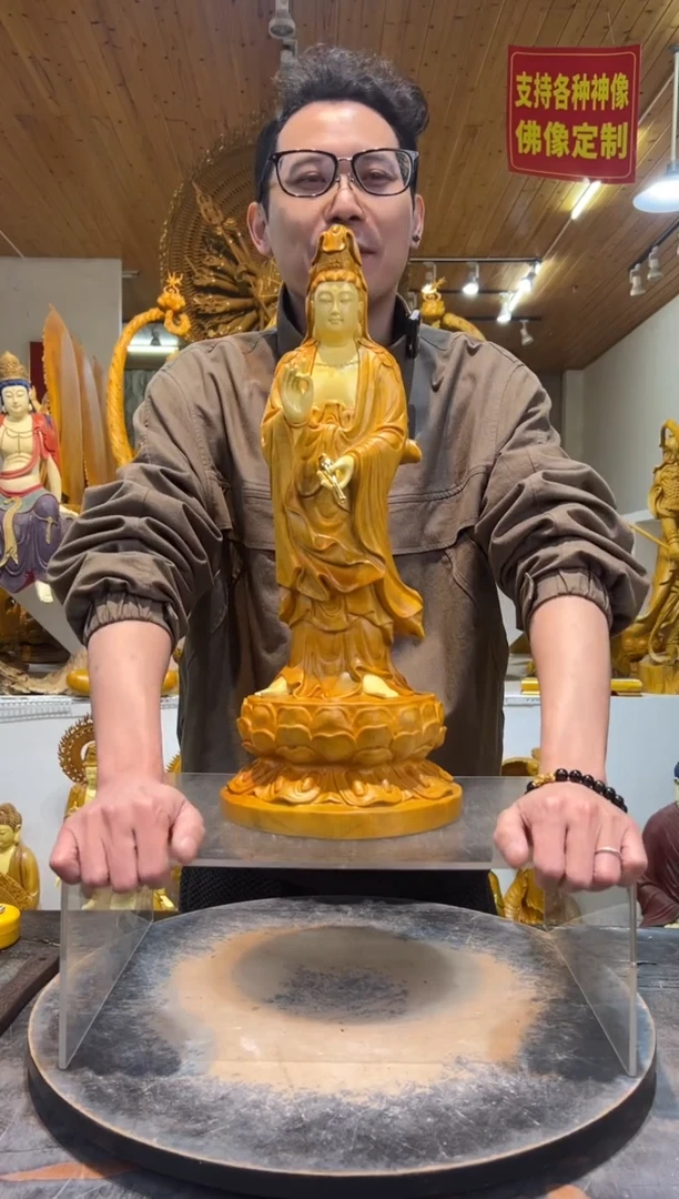 香樟木站姿自在观音