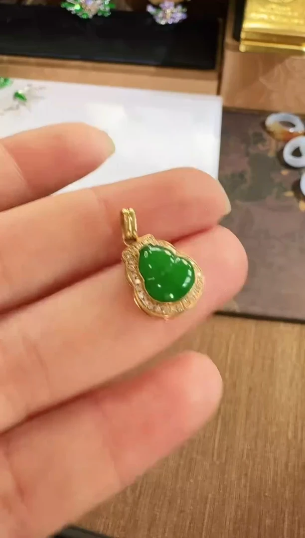 翡翠18K金镶嵌吊坠(不含链)吊坠