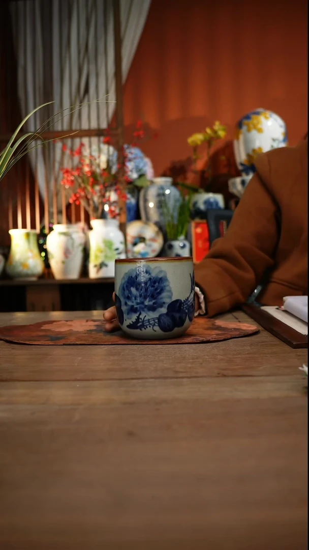 当代高温釉下彩手绘陶瓷餐具