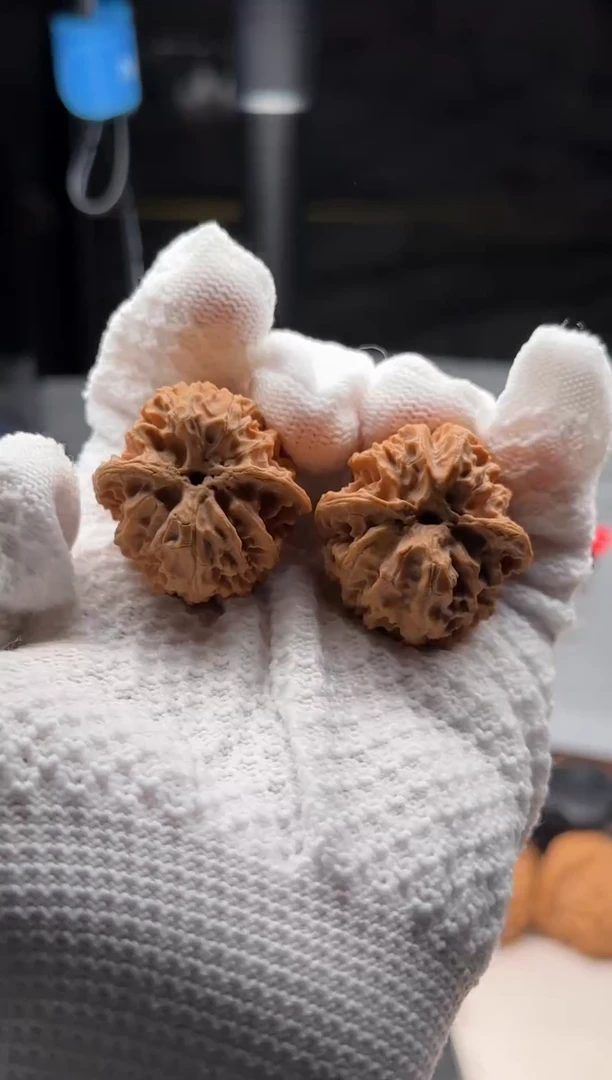 文玩核桃吊坠©全品 苹果园