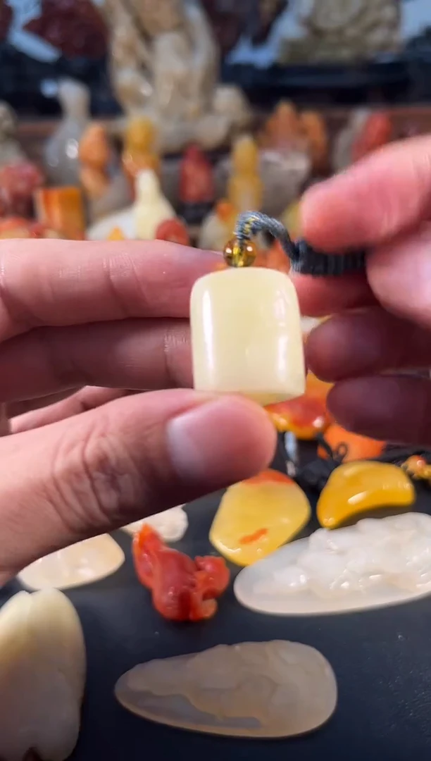 寿山石其他白芙蓉石素章挂坠