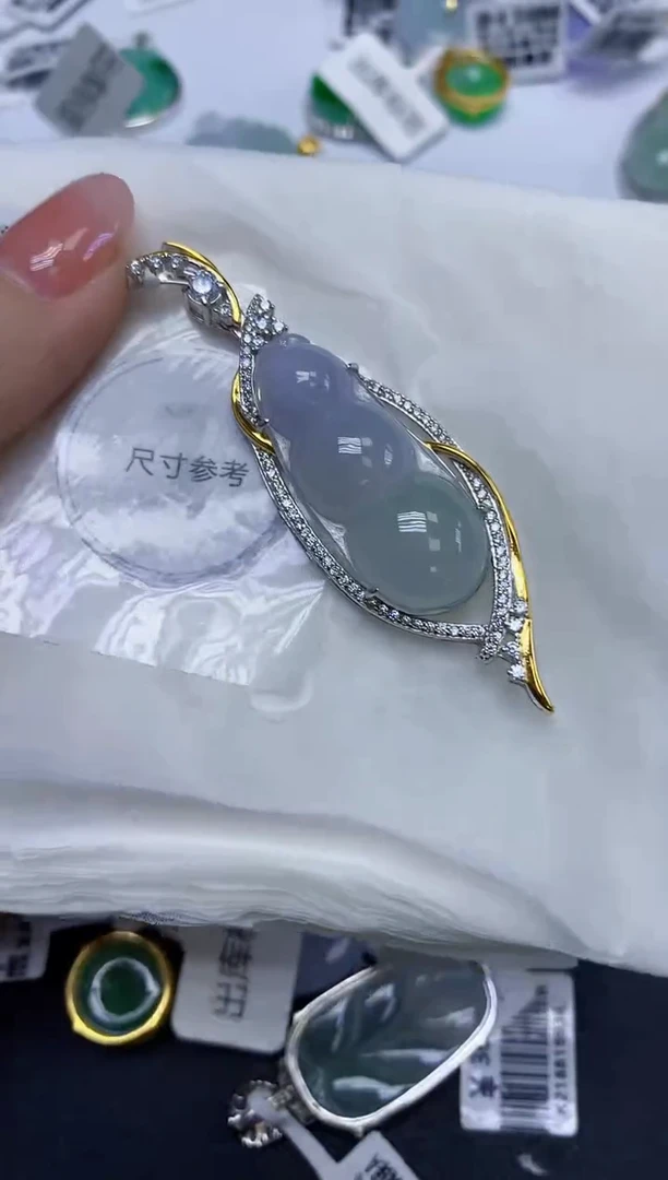 颈饰未镶嵌翡翠天然缅甸翡翠A货多样性发一件