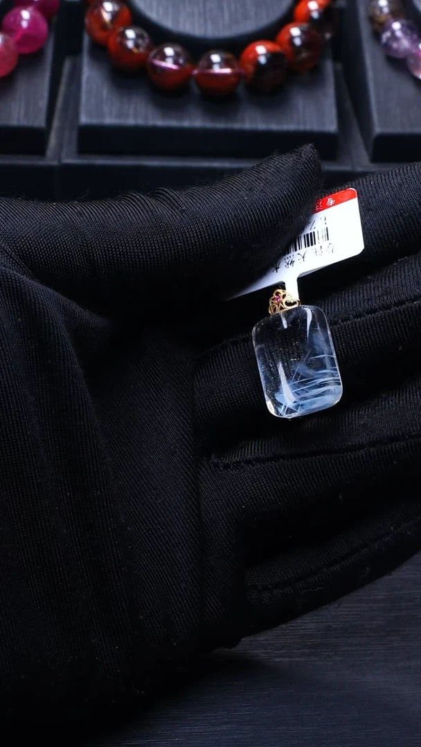 吊坠(不含链)18K金镶嵌水晶L001-18k蓝针无事牌吊坠多样性发其一