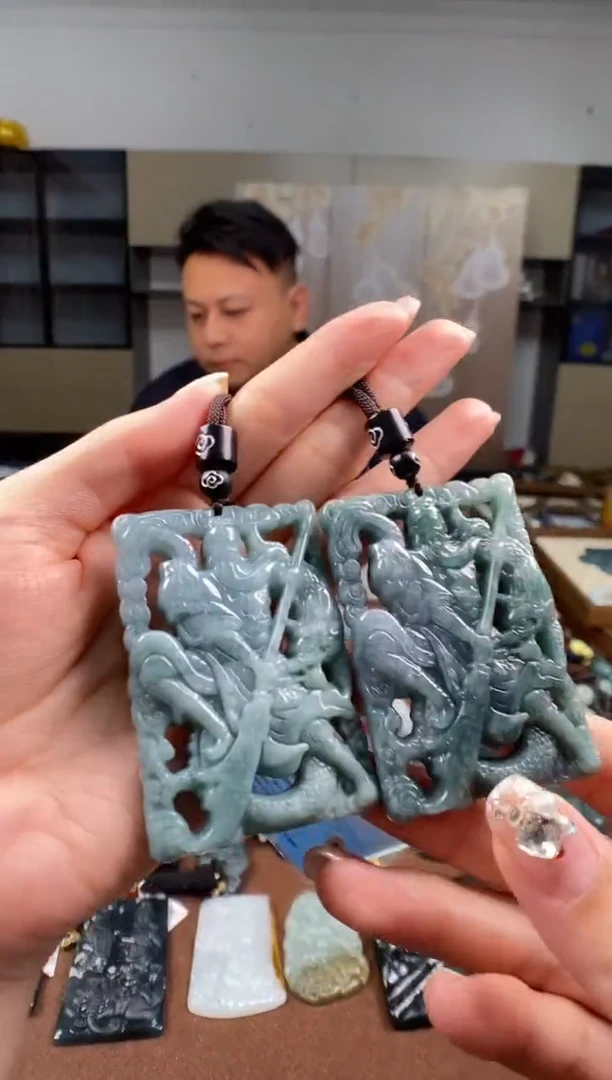 颈饰未镶嵌翡翠多样性发其一