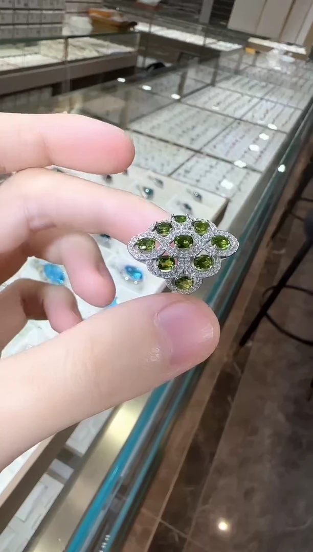 银S925镶嵌透辉石戒指排戒