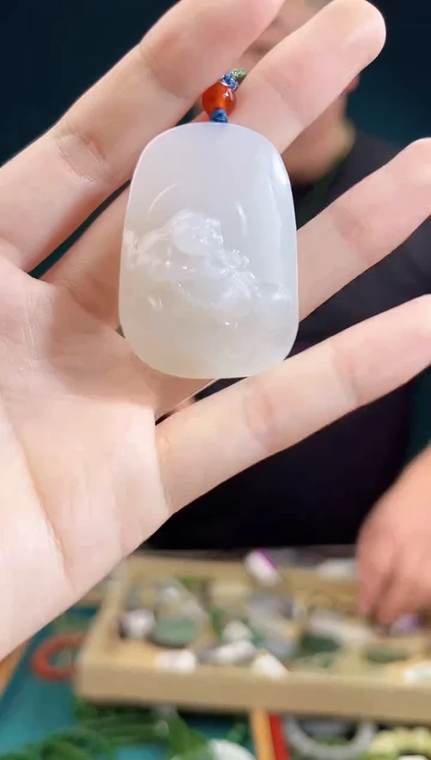 颈饰未镶嵌和田玉一物一证 拍一单发一个