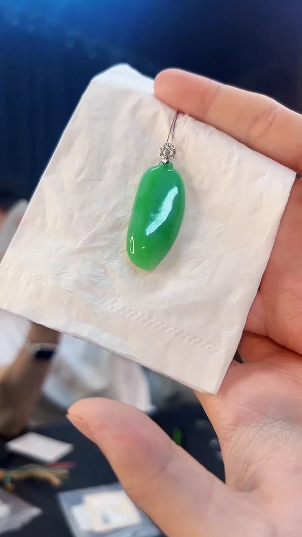 翡翠18K金镶嵌颈饰缅料A货/支持复检/一件