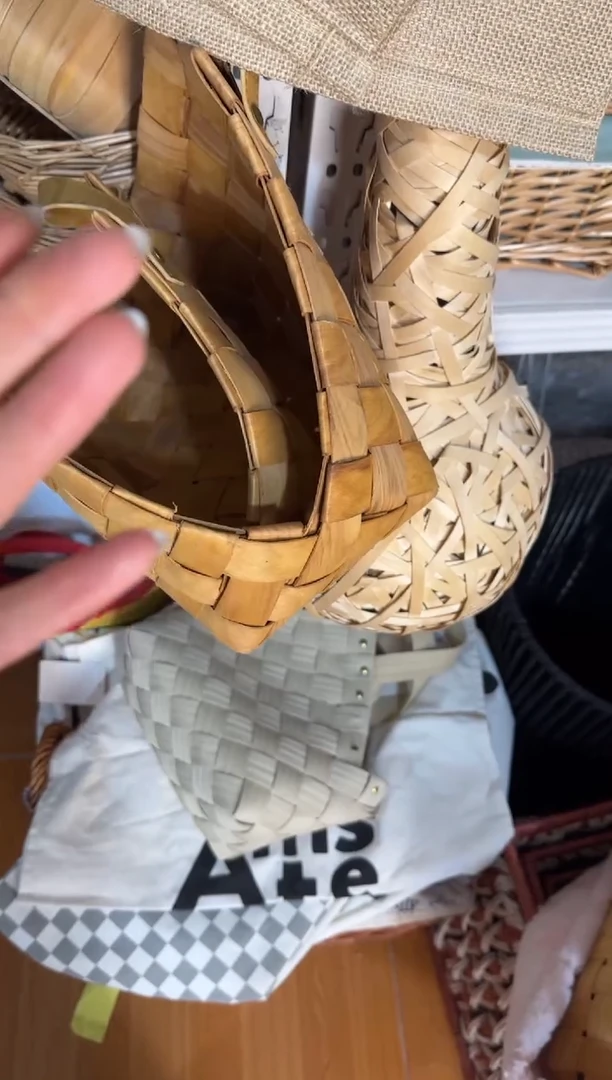 小**?微瑕捡漏 元宝形状柳编