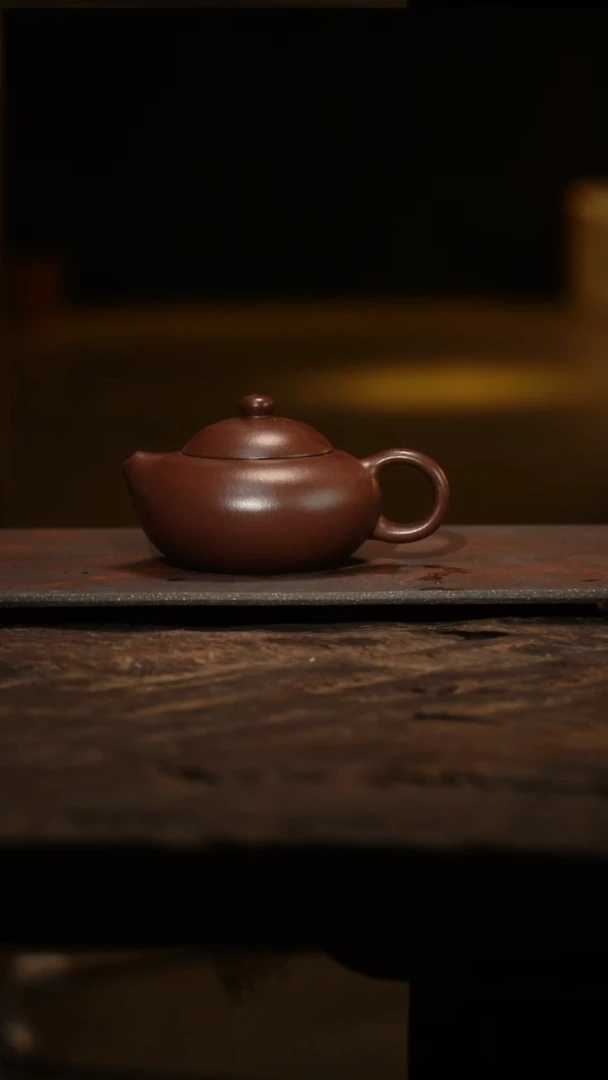 茶壶紫砂扁西施紫泥