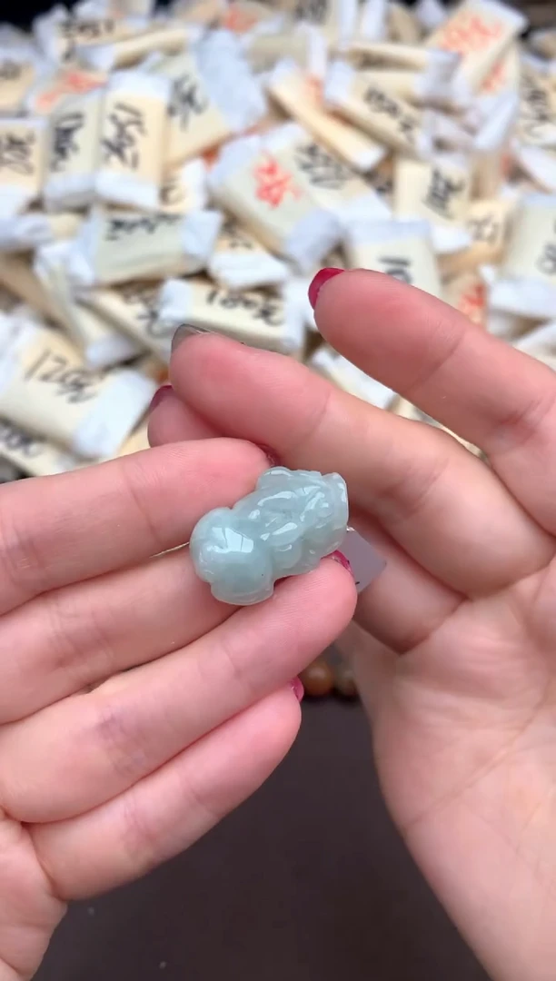 翡翠挂件未镶嵌一福利