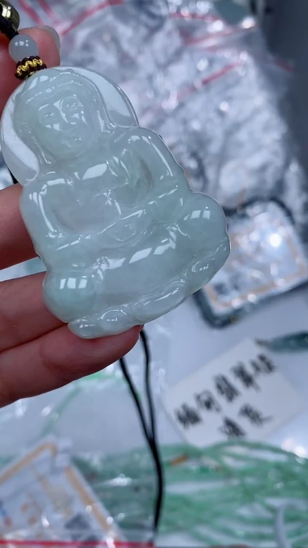 颈饰未镶嵌翡翠吊坠