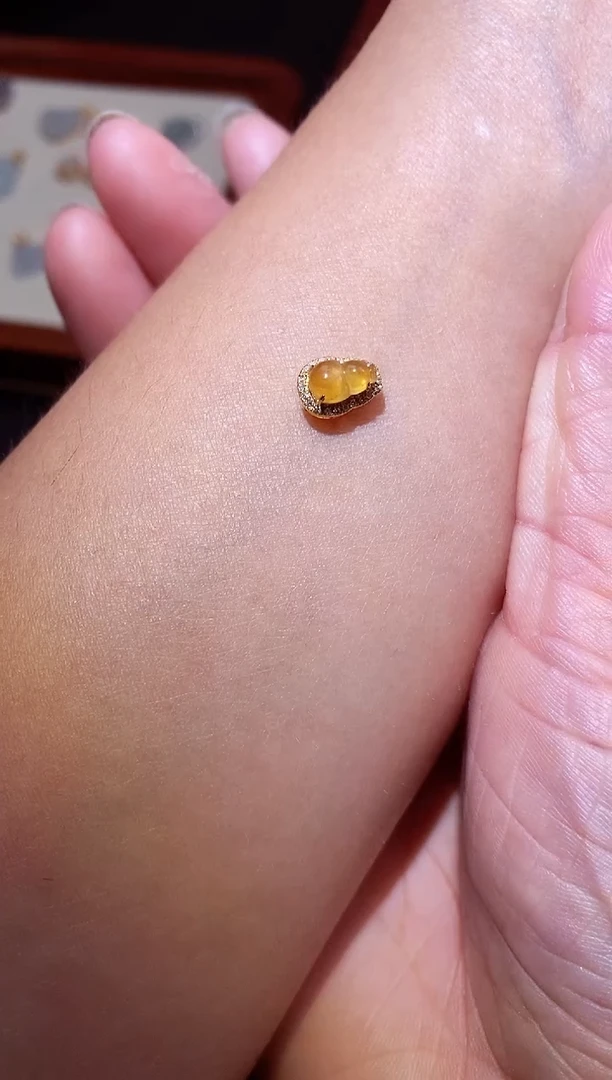 翡翠18K金镶嵌吊坠(不含链)·****·11111111