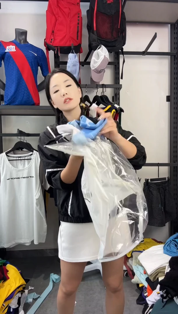 813编码 瑕疵款直播间过款为准 尺码