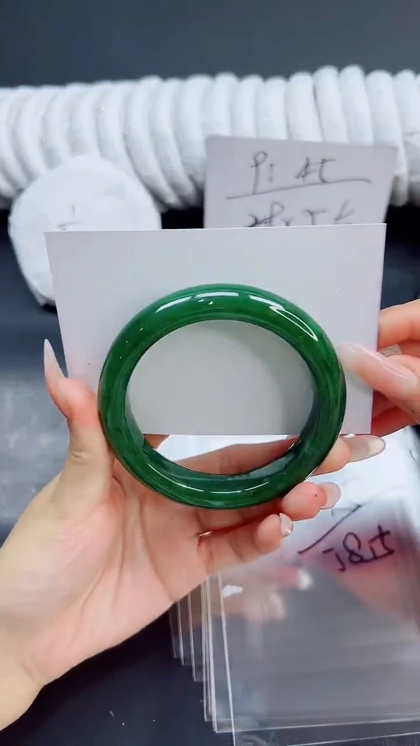 未镶嵌手镯和田玉95/58.6