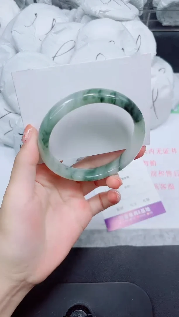 石英质玉手镯未镶嵌64-63