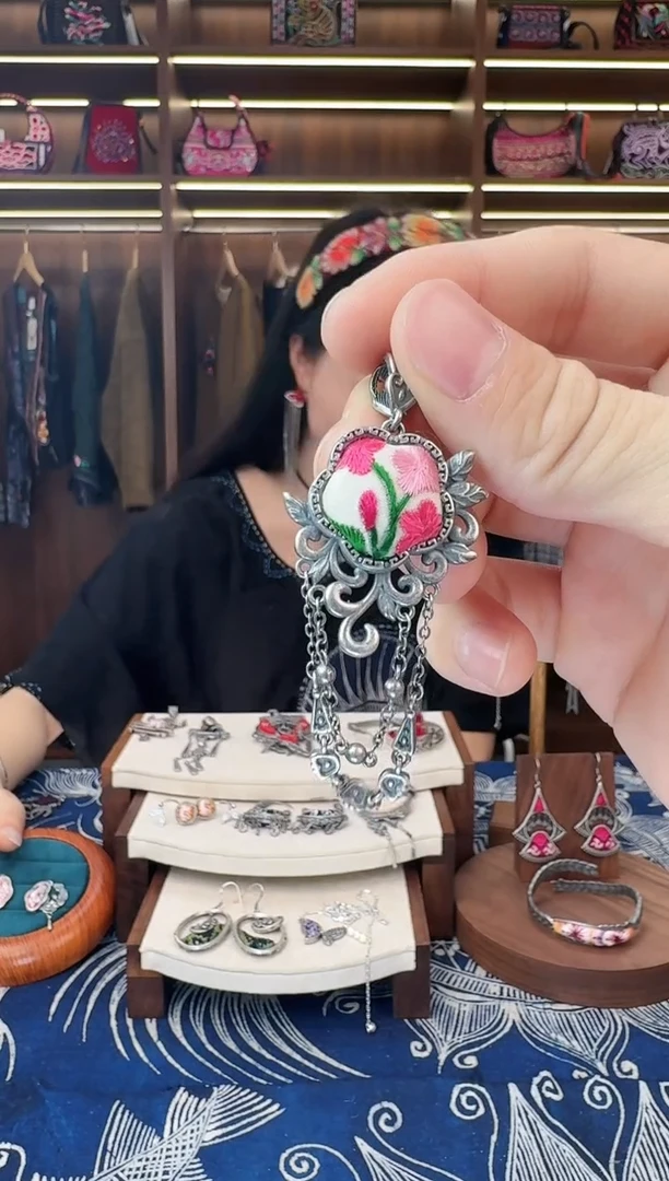 织绣595黔东南苗族刺绣