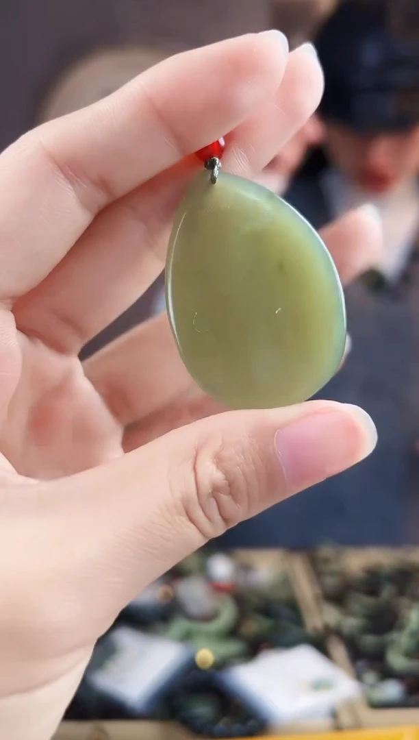 颈饰未镶嵌和田玉拍一发一，多样性发货