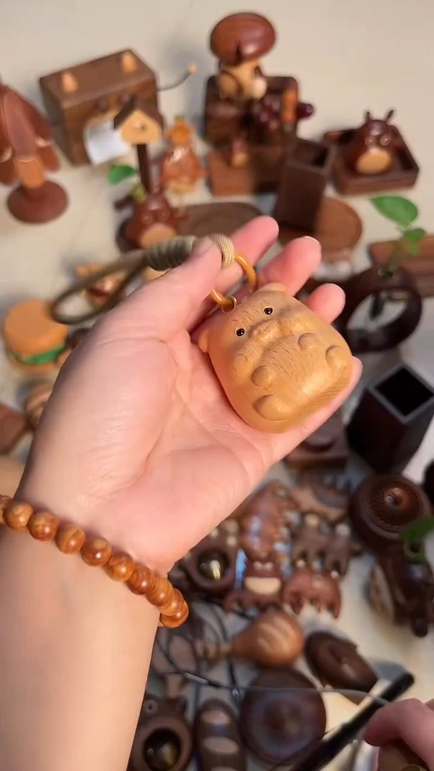 木微瑕榉木猪挂件