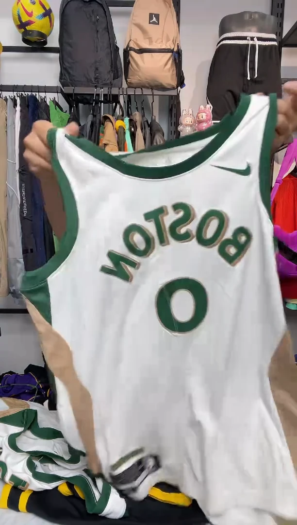 520编码 耐克卫衣服饰过款为准 尺码XL