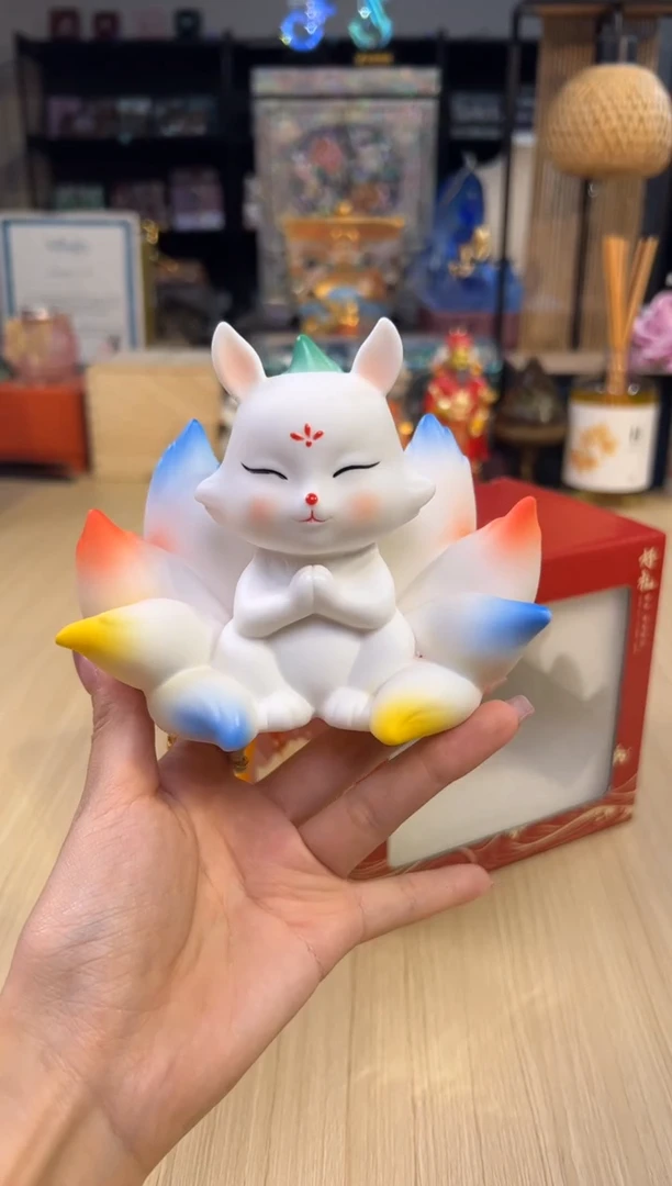 153七彩九尾狐茶宠