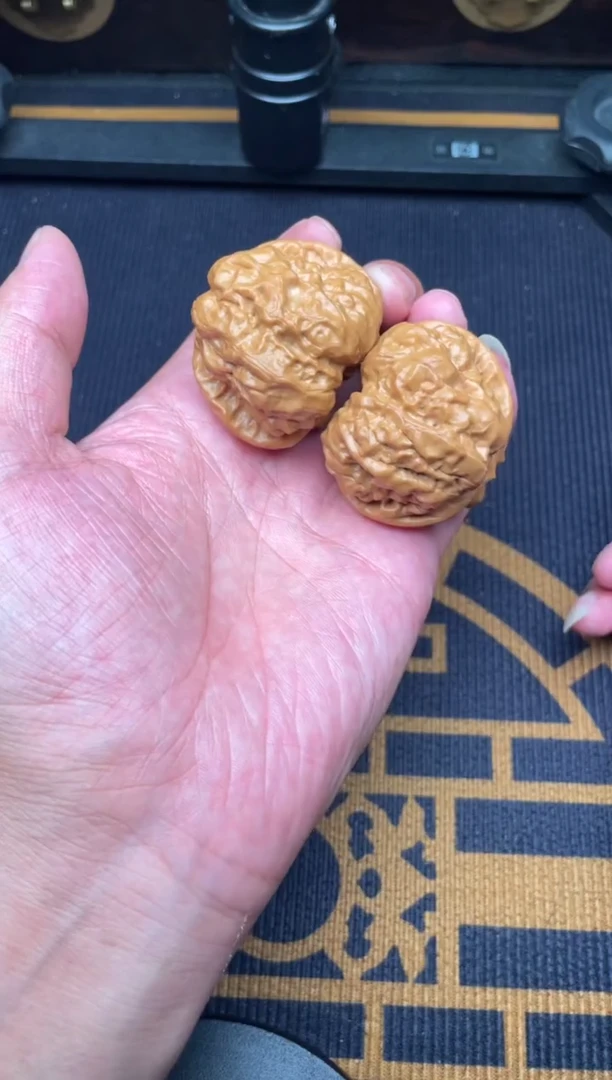 文玩核桃吊坠蛤蟆头43