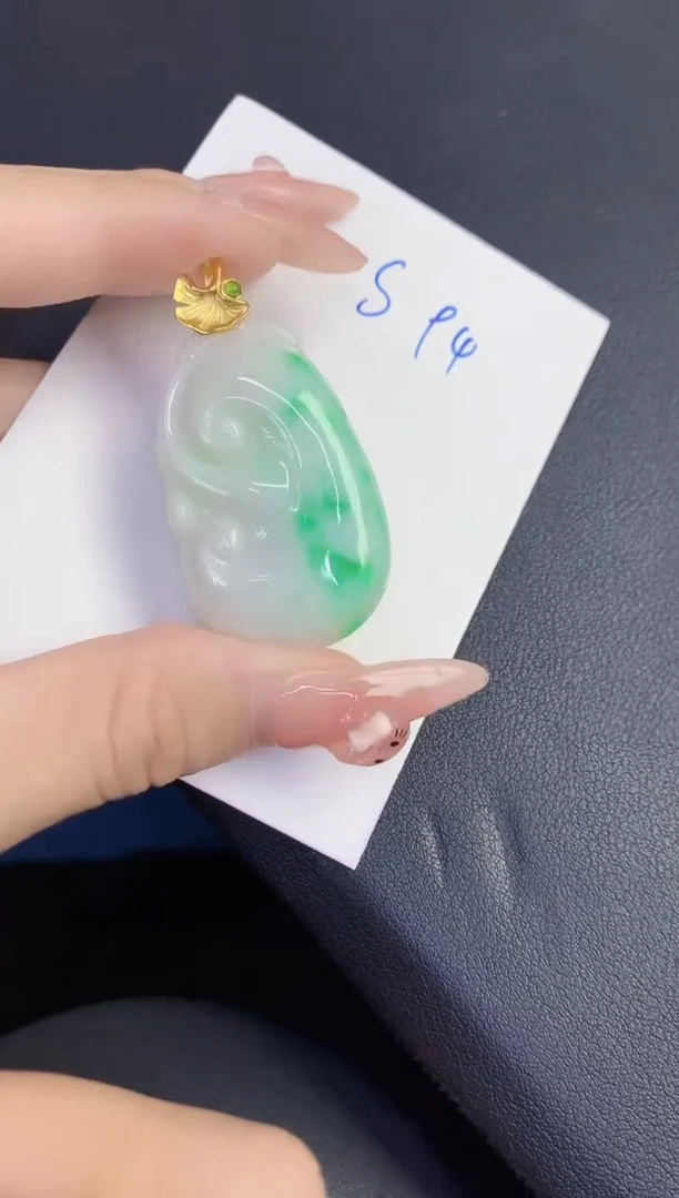 颈饰未镶嵌翡翠缅甸天然翡翠A货