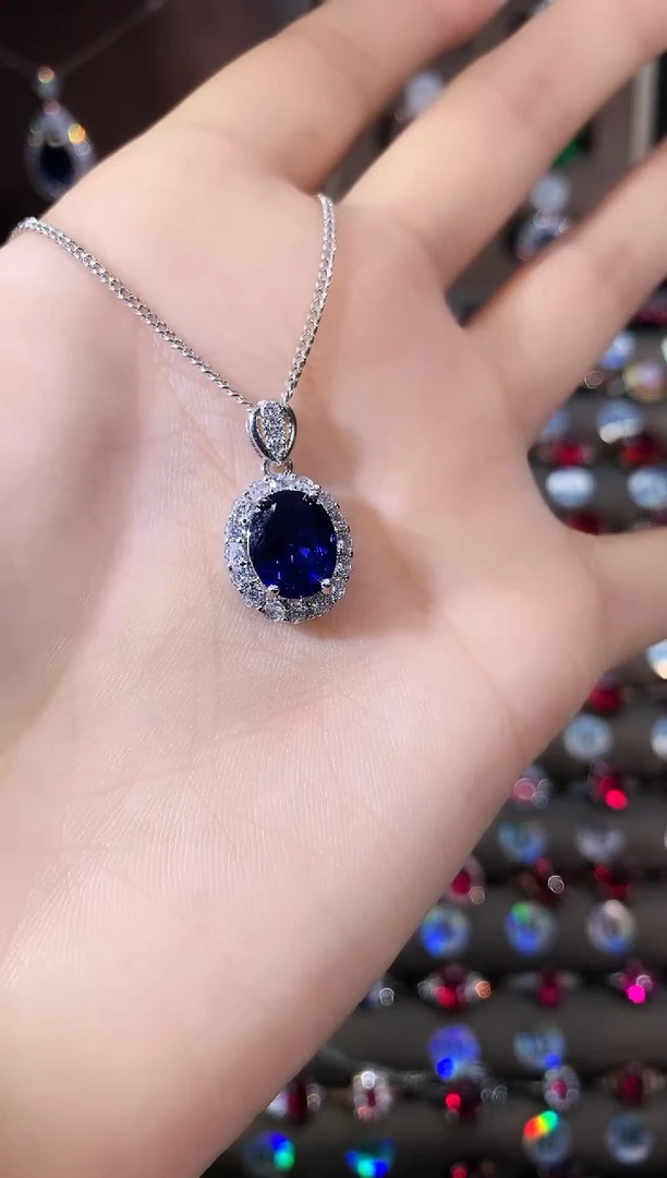 吊坠(赠链)蓝宝石银S925镶嵌810银色