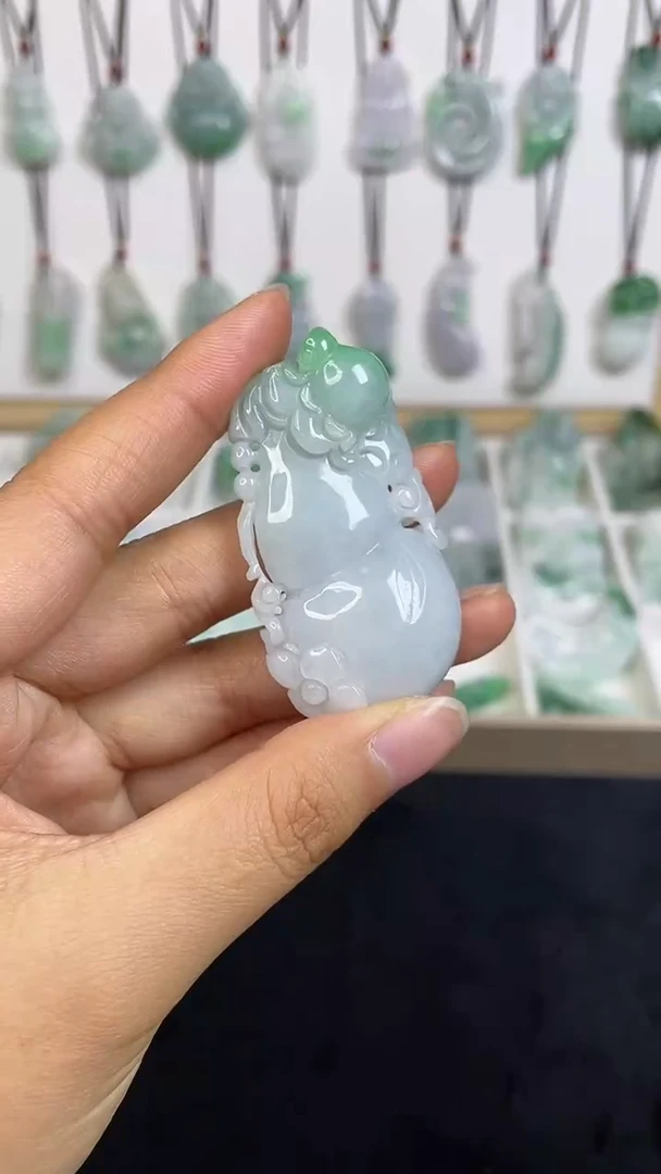 颈饰未镶嵌翡翠1