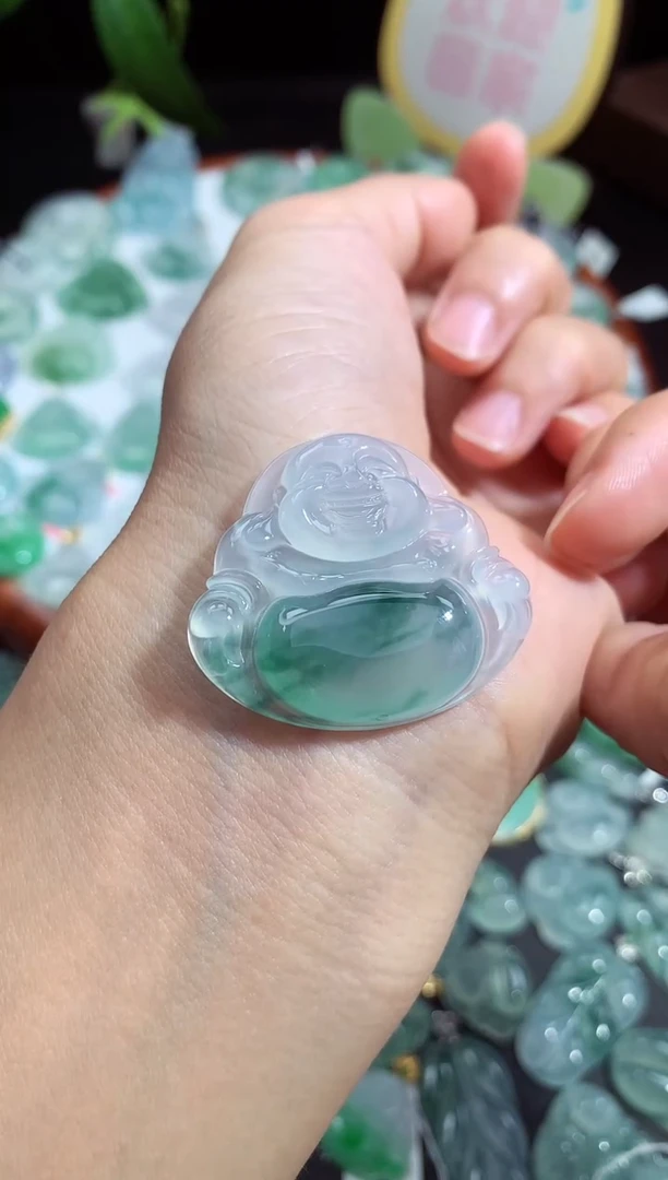 颈饰未镶嵌翡翠佛公