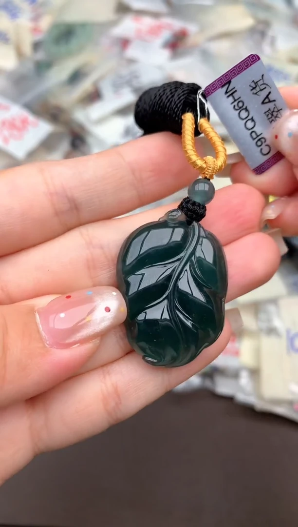 未镶嵌挂件翡翠一
