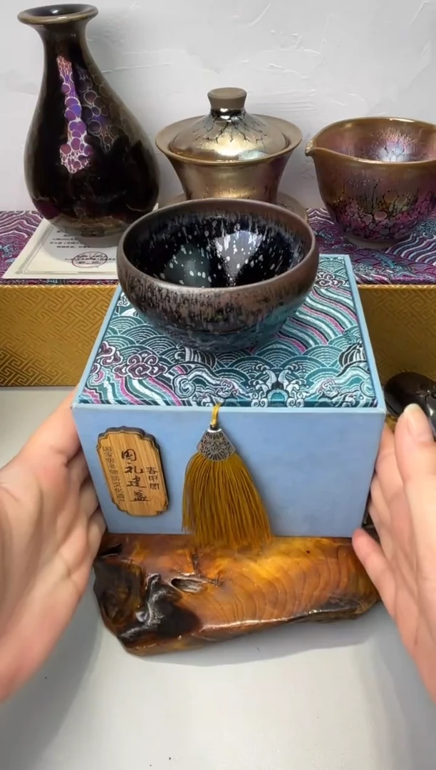 茶盏M****s春申阁福利1只，十级粉丝礼