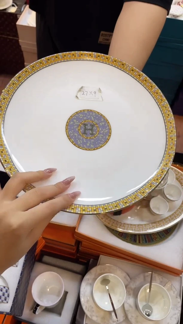 杯鸿辉家品牌瓷器，京东包邮！