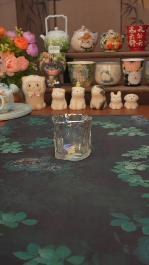 【落单】透明琉璃手握杯