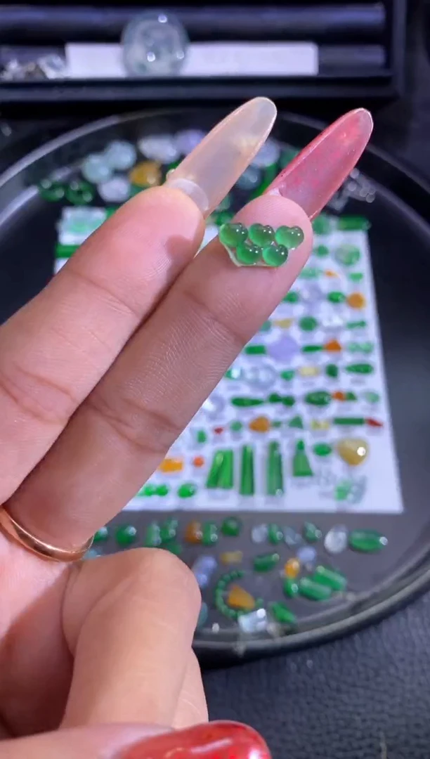 未镶嵌挂件翡翠爱心