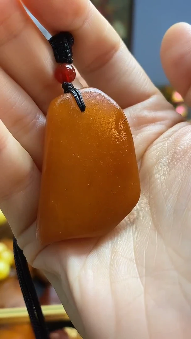 琥珀颈饰未镶嵌吊坠