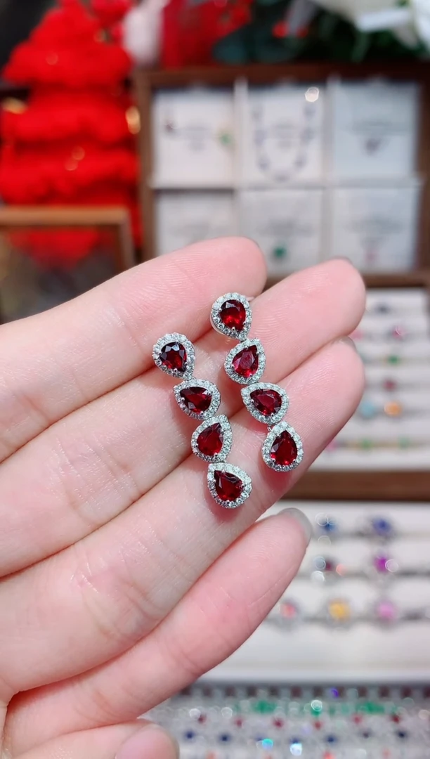 18K金镶嵌耳饰红宝石2.12ct/天然宝石/七天无理由