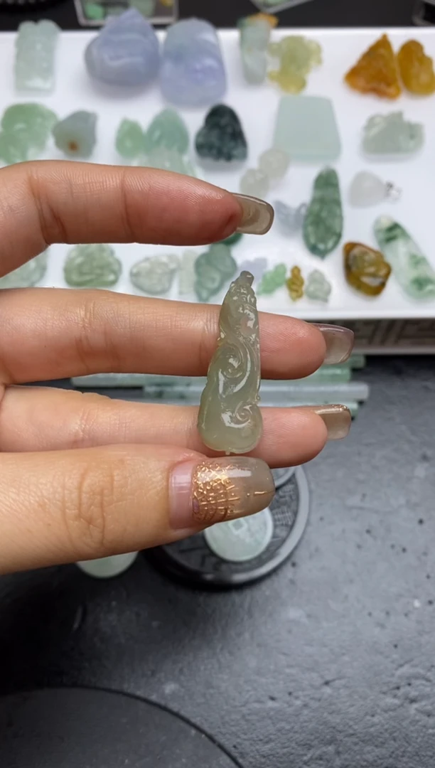 【闪购商品】定制翡翠未镶嵌翡翠毛货~